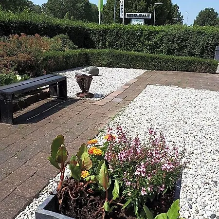 Hotel Campanile & Restaurant Arnhem - 3*