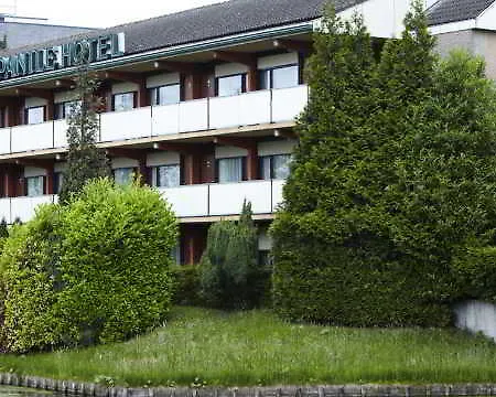 Campanile & Restaurant Arnhem - 호텔 제벤나르