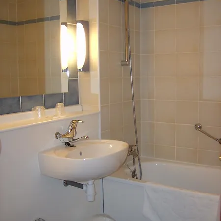 Campanile & Restaurant Arnhem - זבנאר