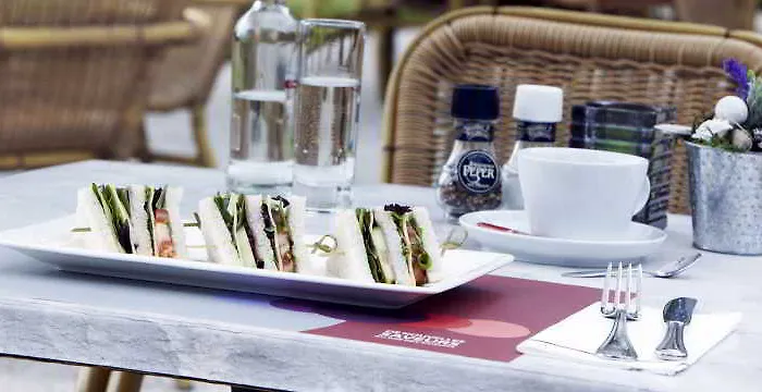 Campanile & Restaurant Arnhem - Hotell