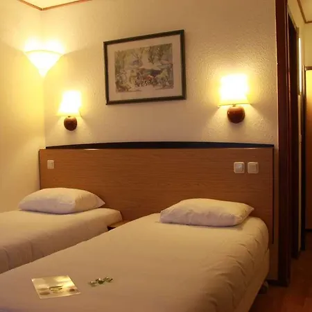 Campanile & Restaurant Arnhem - 3* 제벤나르