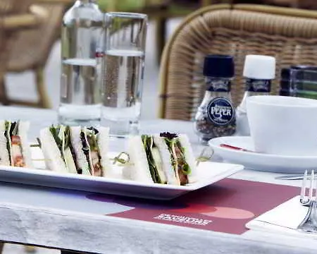 Campanile & Restaurant Arnhem - 호텔