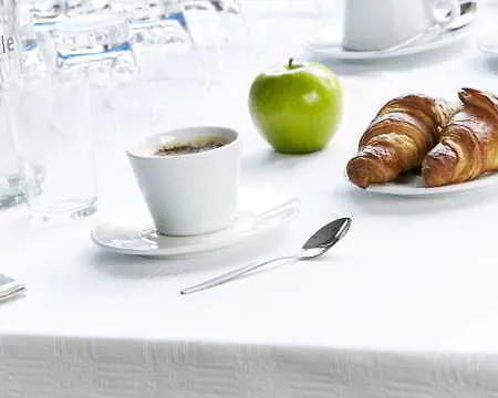 호텔 Campanile & Restaurant Arnhem -